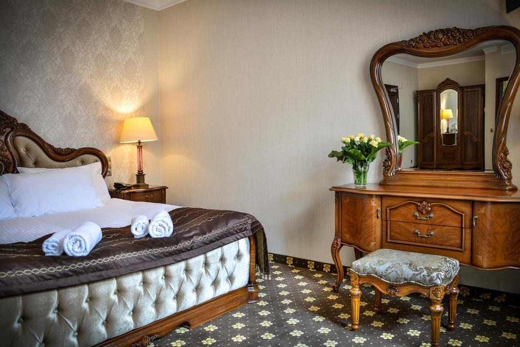 Komoda Club Residence Kaliszki Værelse billede