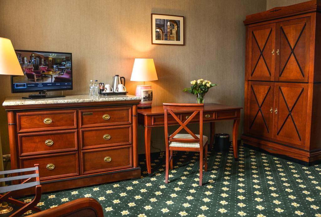 Komoda Club Residence Kaliszki Værelse billede