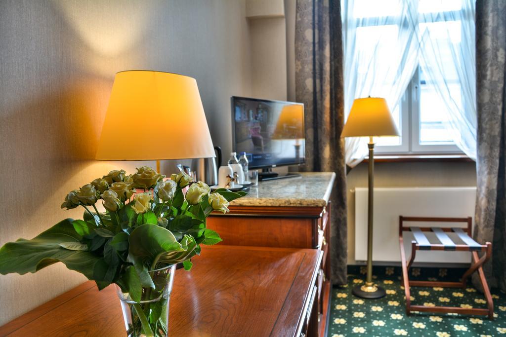 Komoda Club Residence Kaliszki Værelse billede